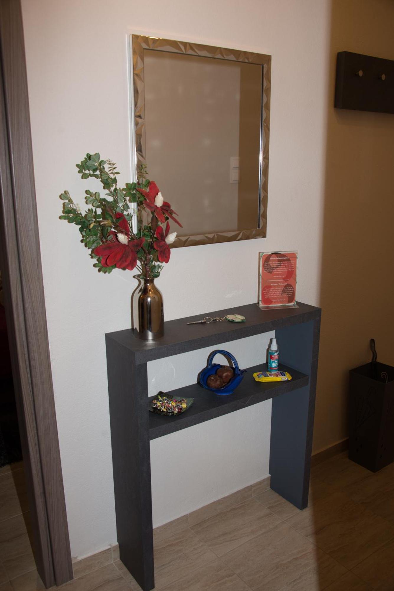 Panos House - High Luxury Apartment Трикала Экстерьер фото